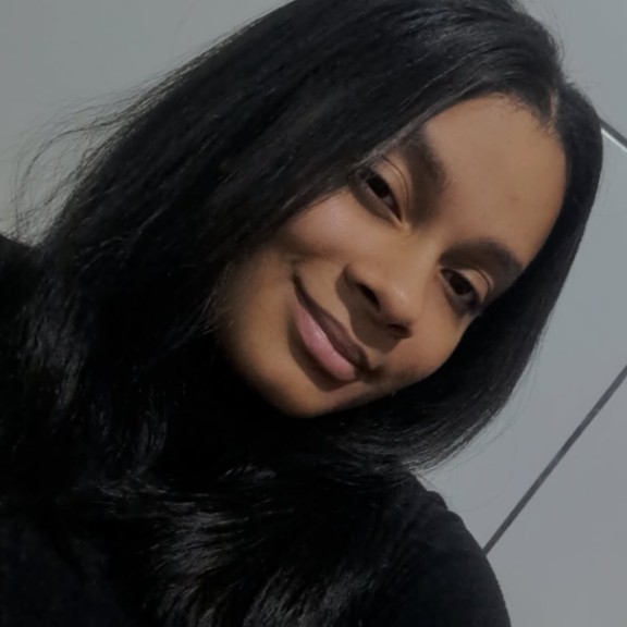 Adriane Santos Da Silva 