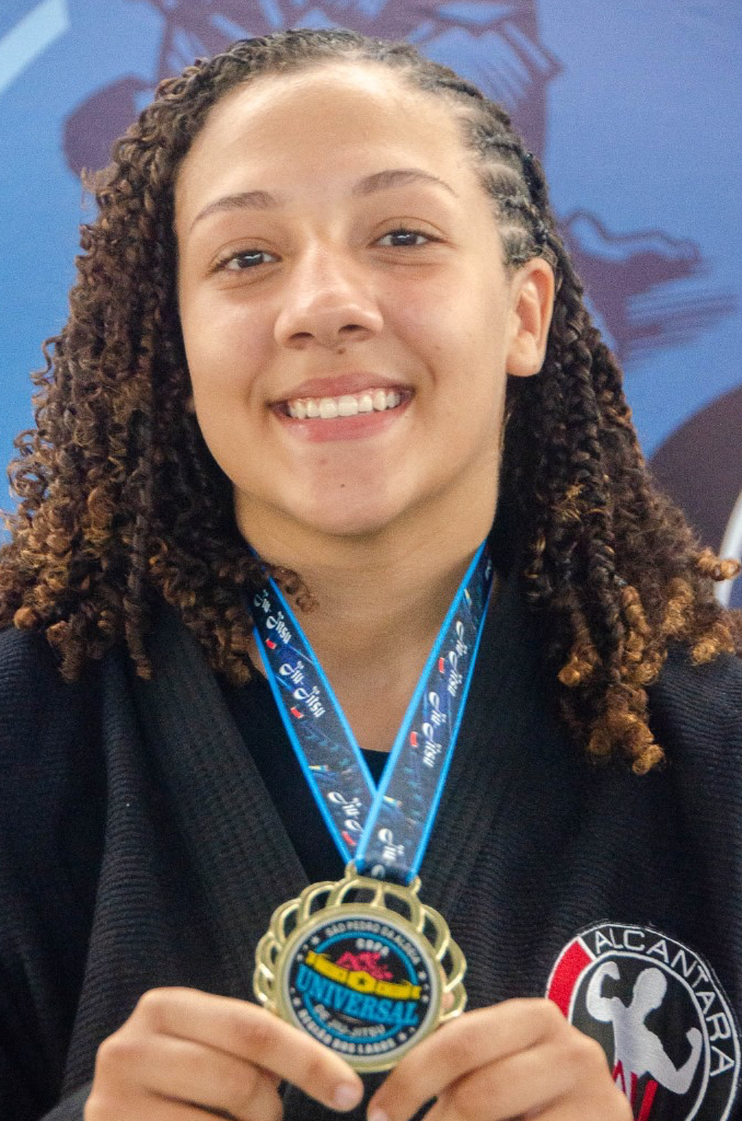 Leona Victoria Da Silva Pereira Da Costa 