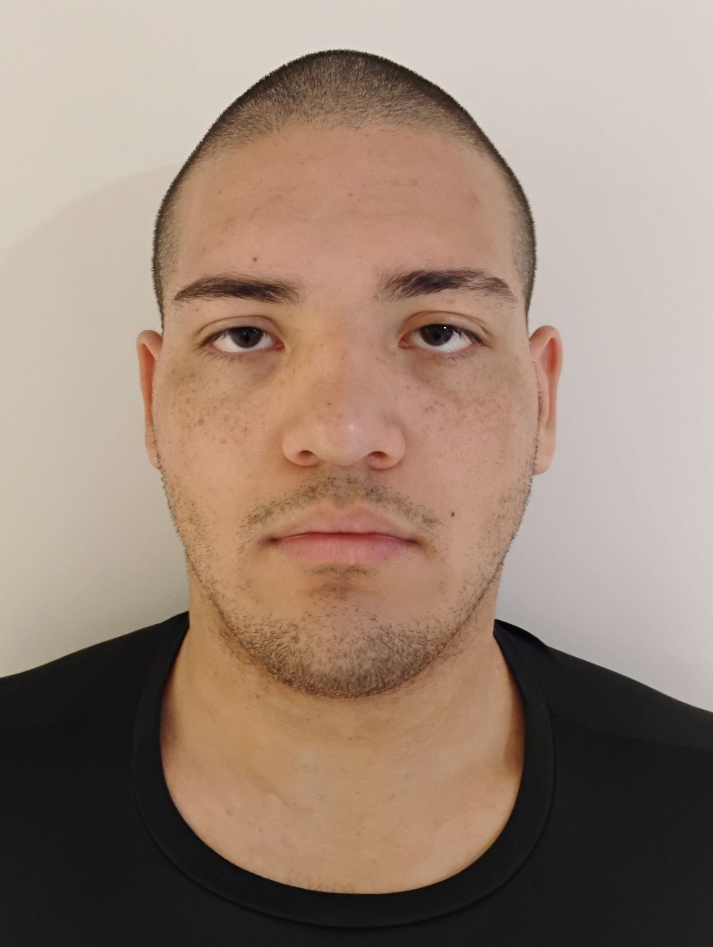 Carlos Eduardo Nanias 