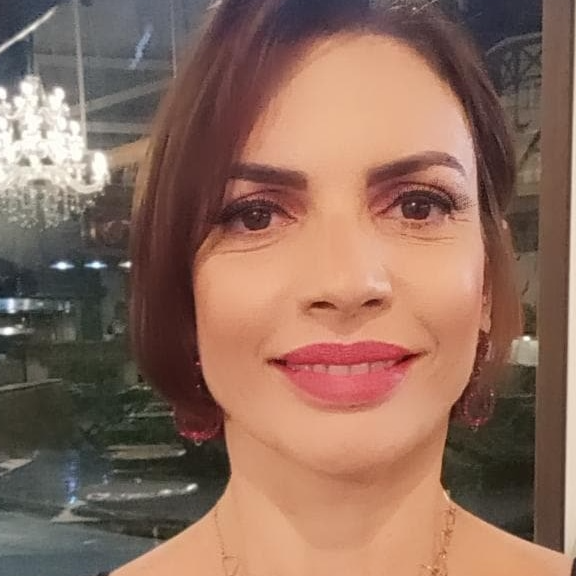 Andréia Aparecida Veronezi 