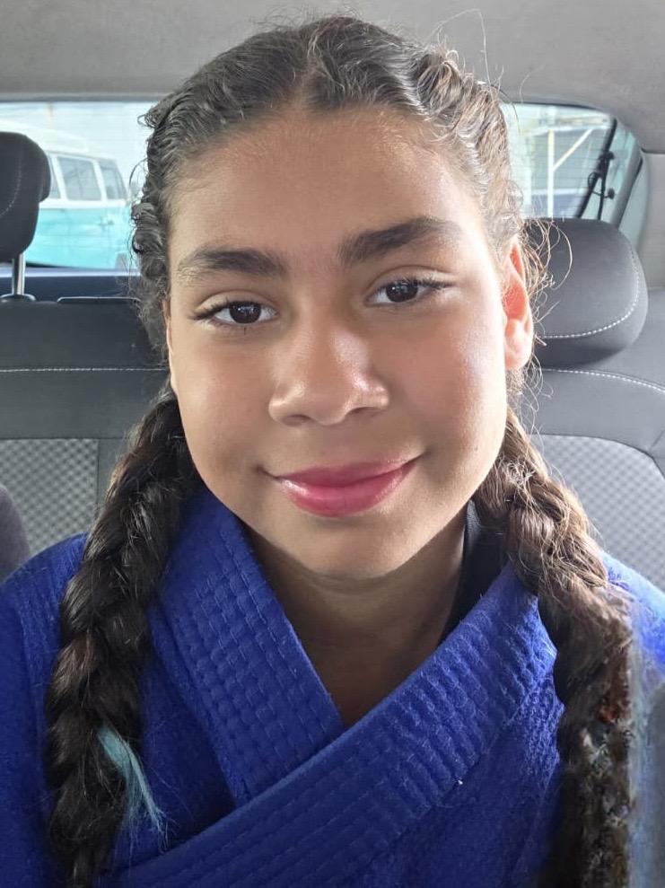 Luiza Alves Dos Santos Ferreira