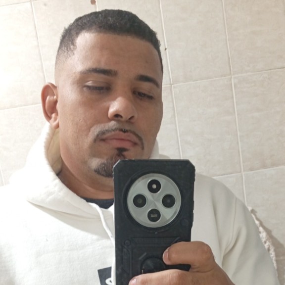 Ranielly Douglas Bianchi De Oliveira 