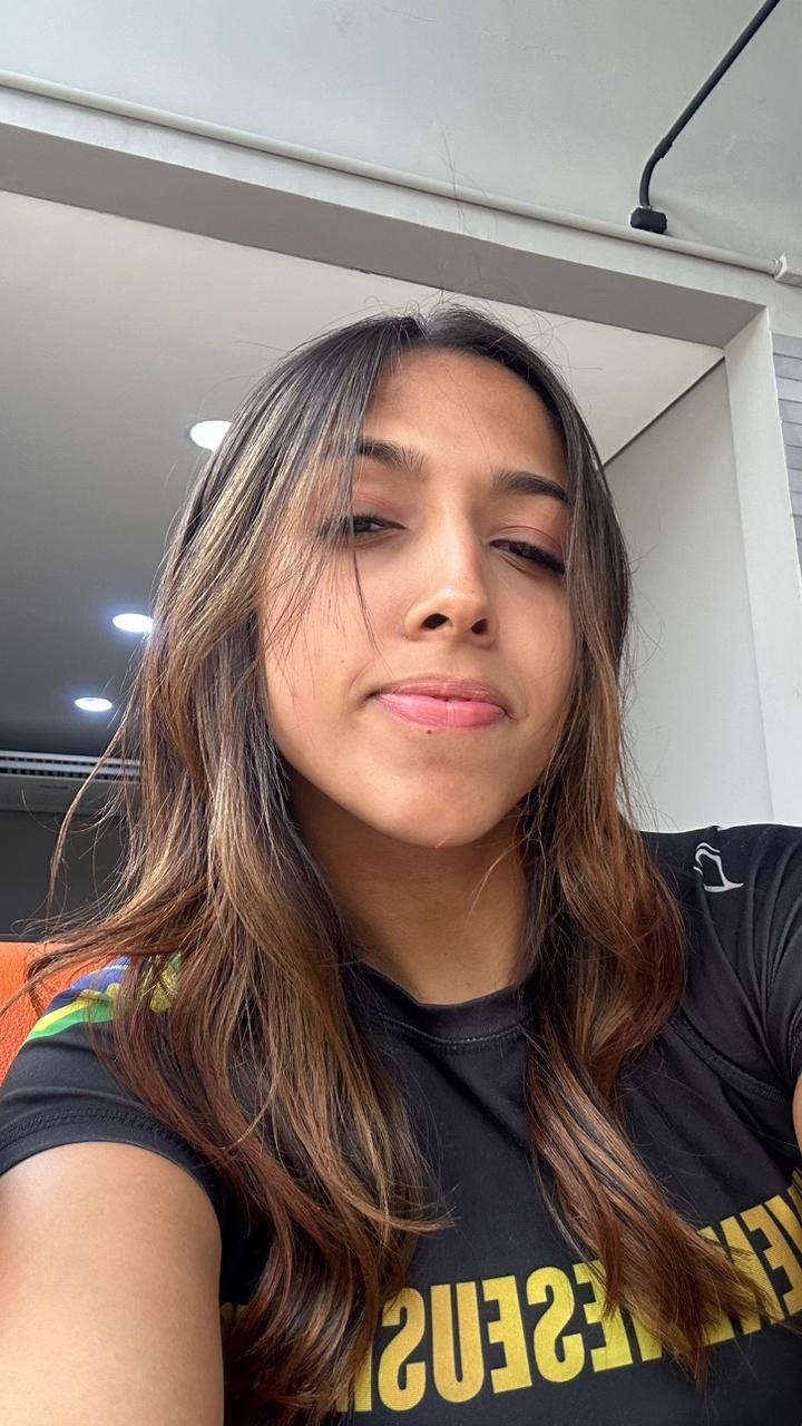 Izabela Nardini De Oliveira 