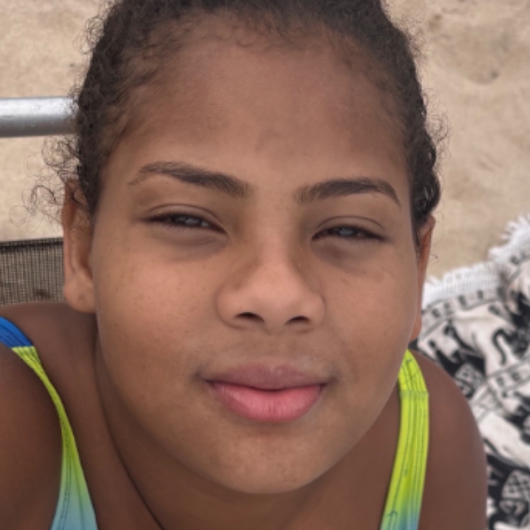 Ane Gabrielli Dainezi Eliziário 