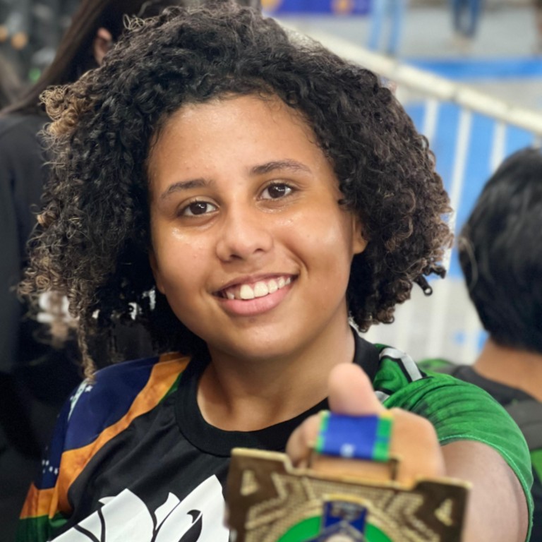 Maria Eduarda Agemina Gomes 