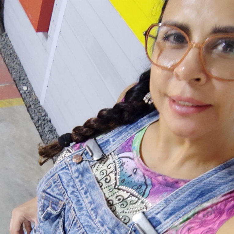 Luciana Donadon Gaggiotti Longo