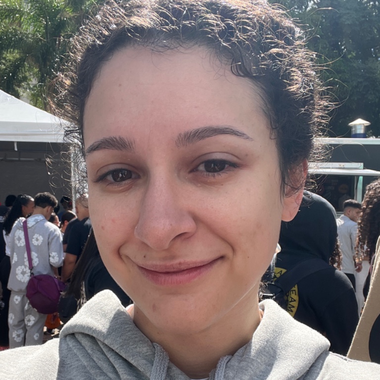 Maria Clara Soares Casagrande