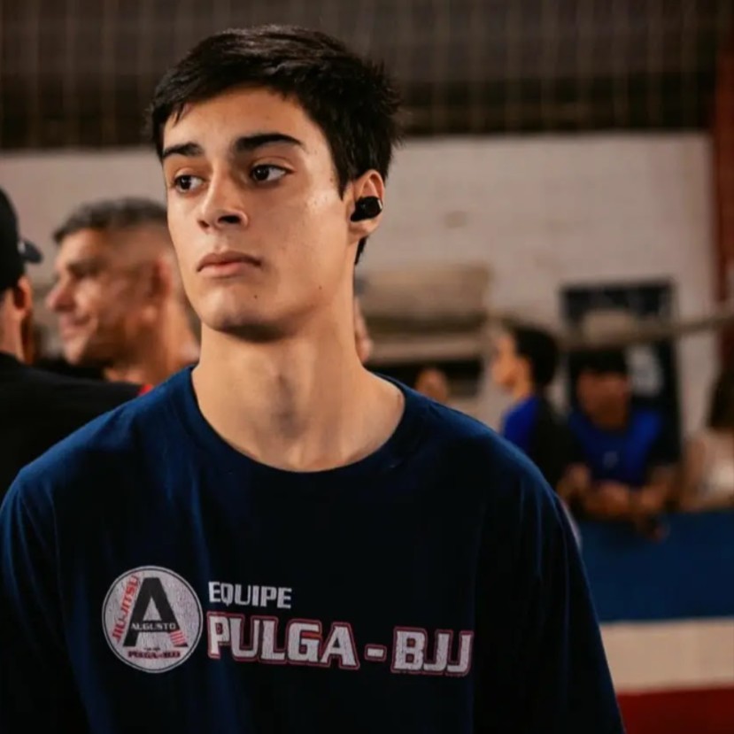 Vitor Rian Alabarce Ferreira Resende 