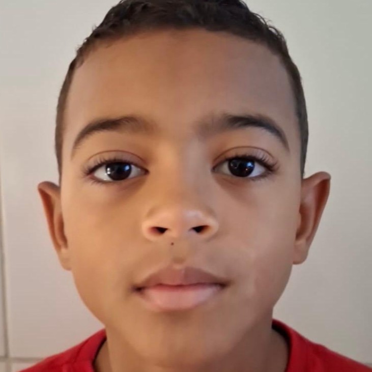 Enzo Candeias Rodrigues 