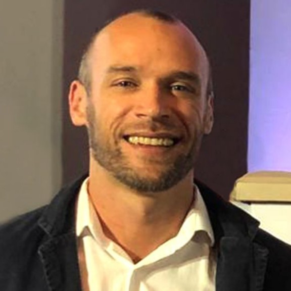 Phellipe De Freitas Esis Steines