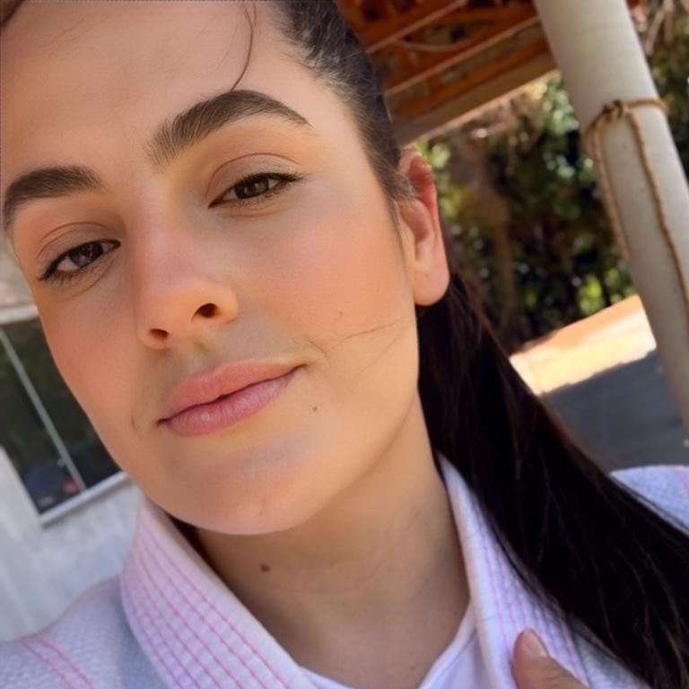 Alana Gabriela Cordeiro Della Pasqua 