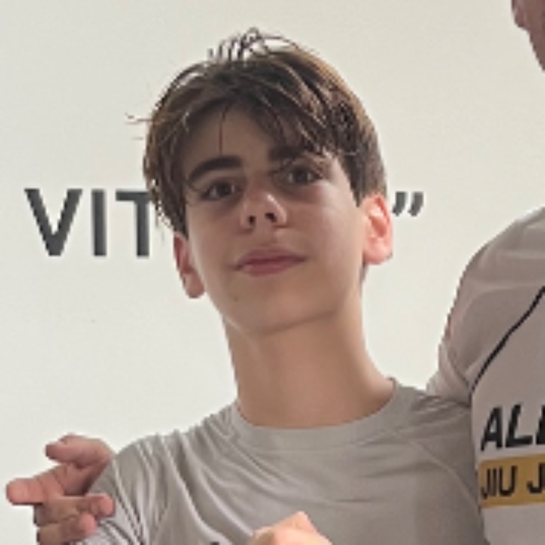 Miguel Grillo Peretti Guimarães 