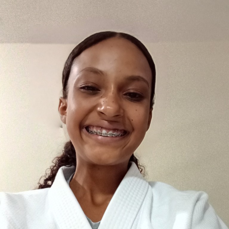 Maria Eduarda Lima Vezaro Dias 