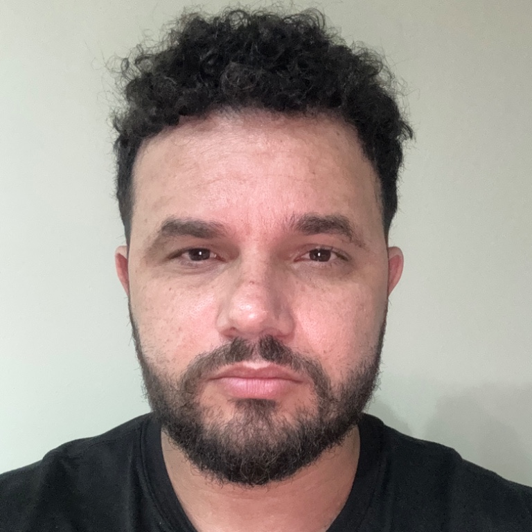 Ueslen Aparecido Da Silva Soares