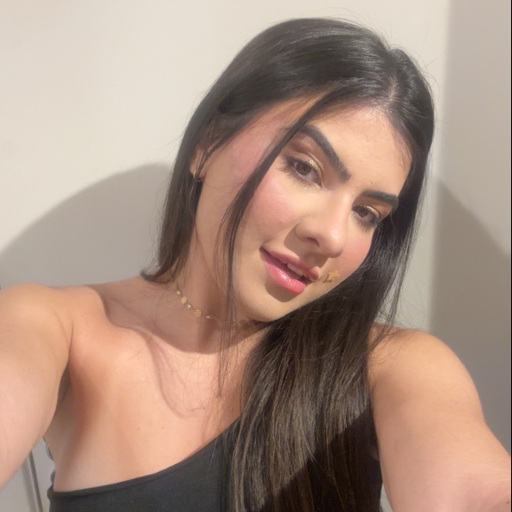 Júlia Sousa Gueogjian