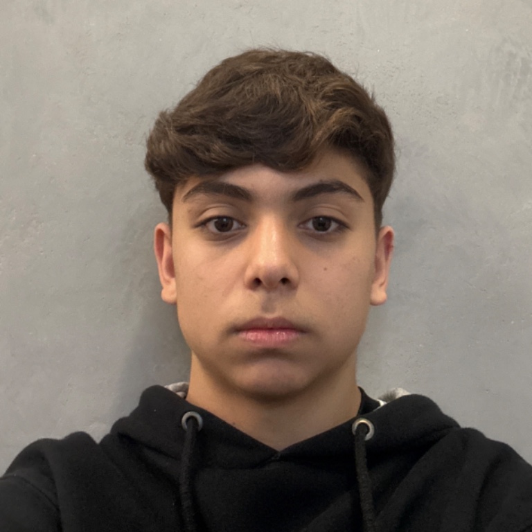 Lucas Onishi Simão Pedro 
