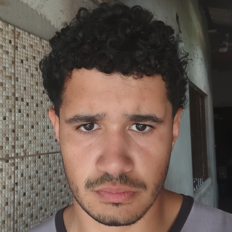 Riuler Oliveira Tomaz