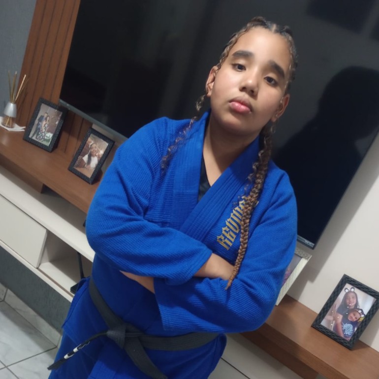 Ellen Lima Guimarães Dos Anjos 