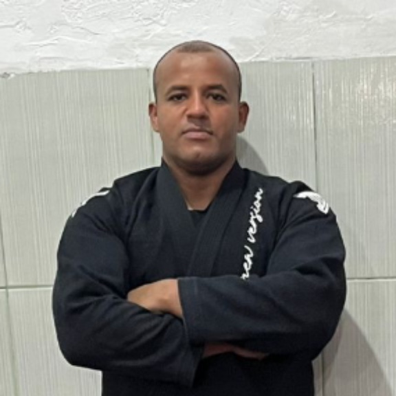Sinivaldo Pequeno Pereira 
