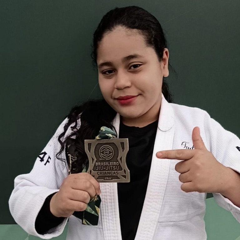 Maria Iris Miyahira Moraes 