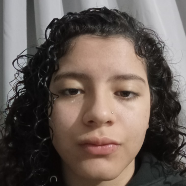 Heloísa Moreno Lourenço 