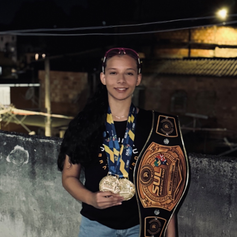 Isabele Oliveira De Andrade 