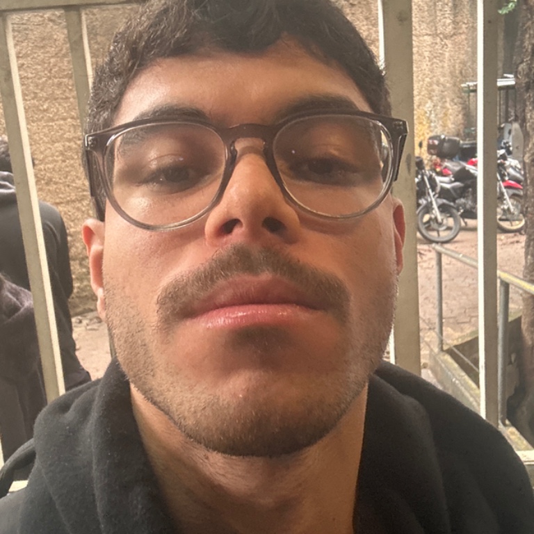 Leonardo Alves Caires