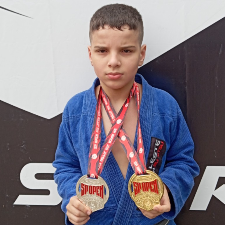 Arthur Mendes Carvalho 