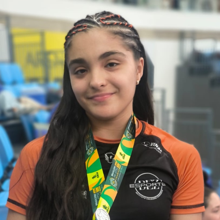 Lívia Chiavegati De Araújo 