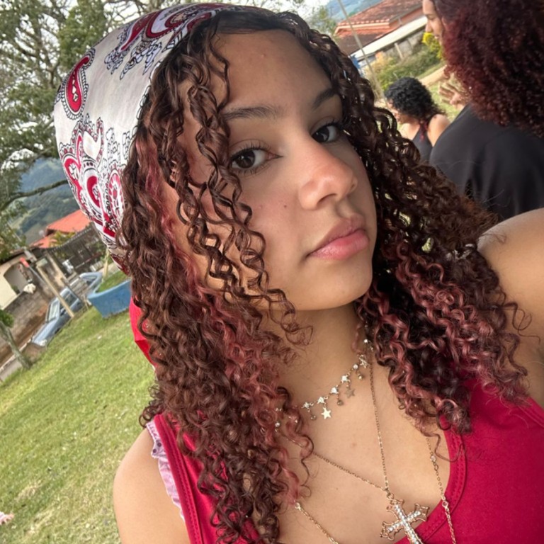 Yasmin Dos Santos Alves 