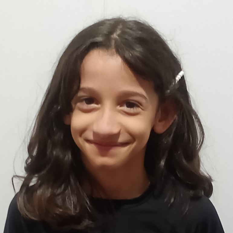Isabella Ivalé Santos 