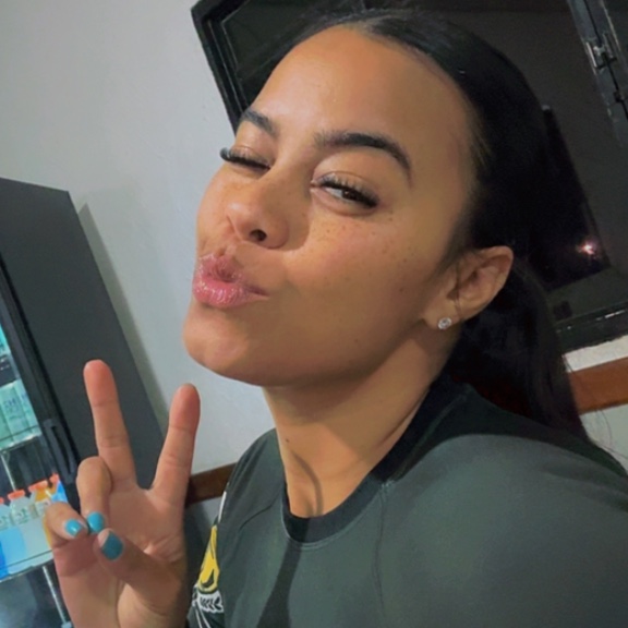 Jheniffer Bastos Santana 
