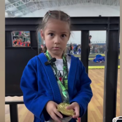 Ana Rafaela Grabher Ozeto Cosenza 