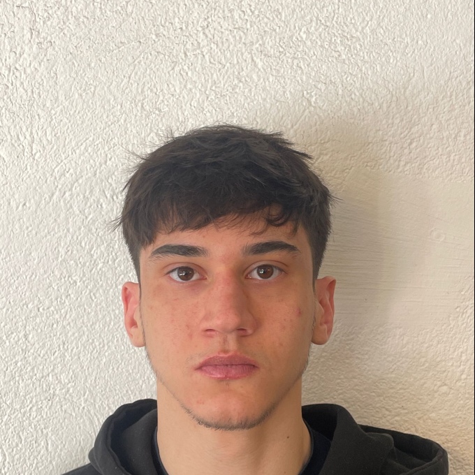 Leonardo Victor Peresano Ruzza