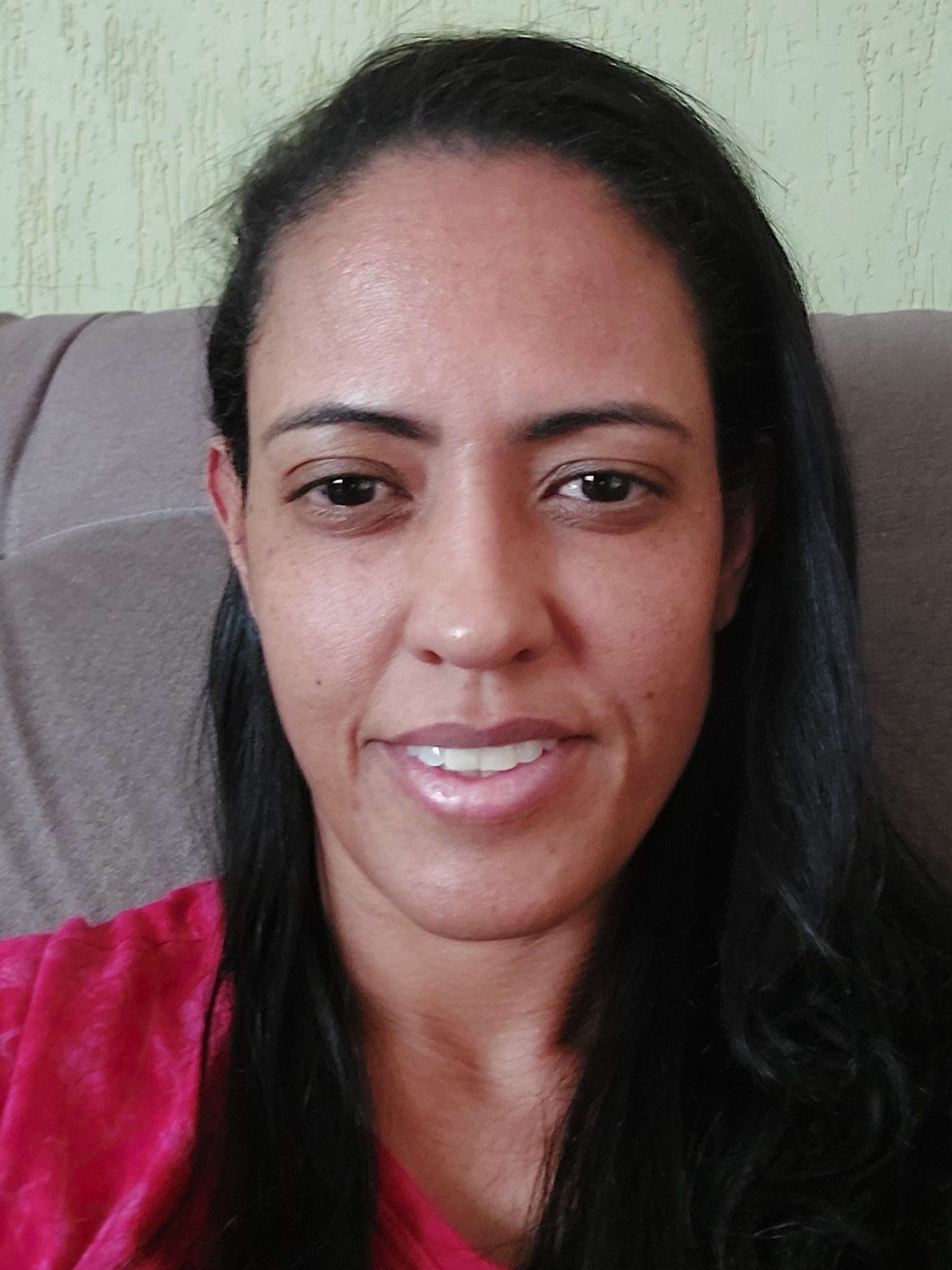 Elizangela Oliveira Pinto Silva 