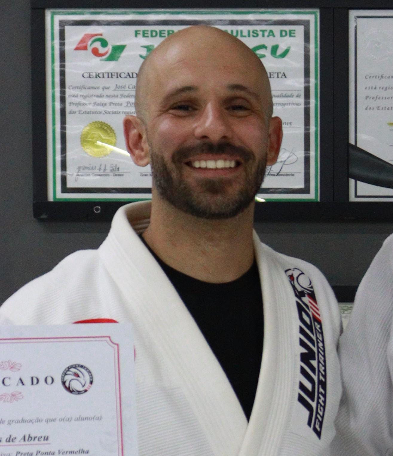 Leonardo Almas De Abreu 