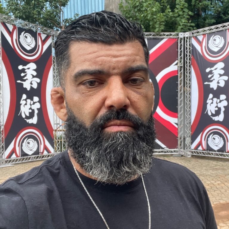 Mauricio De Paula Moreira