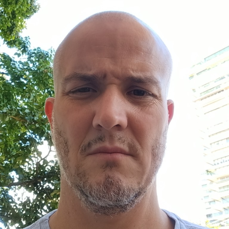 Leandro Montrezor Magalhães Santos 