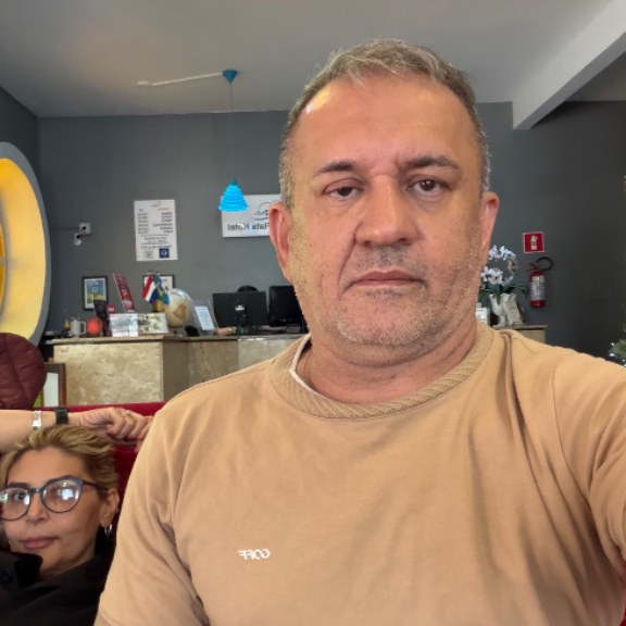 Suetonio Sebastopol Leite Do Vale